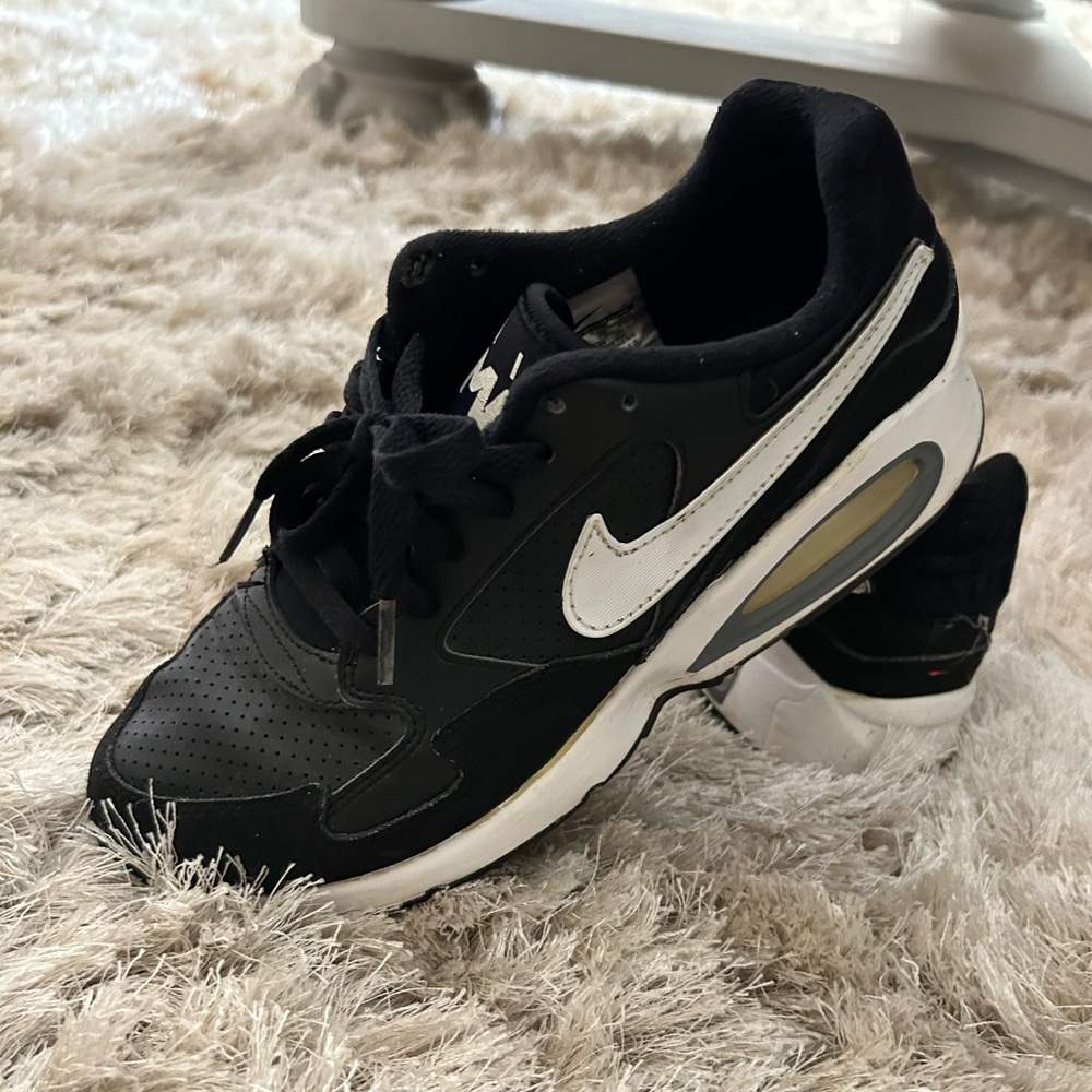 Nike Black and White Sneakers